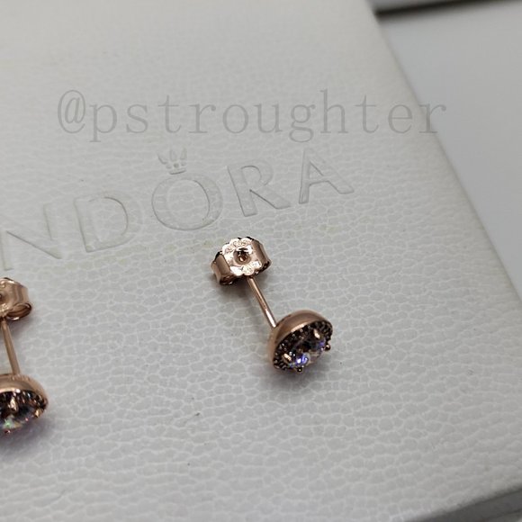 Round sparkle halo stud earrings Clearance